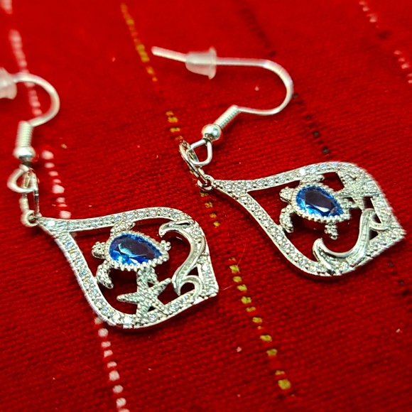 Turtle Rhinestone Dangle Drop Earrings - Picture 3 of 5